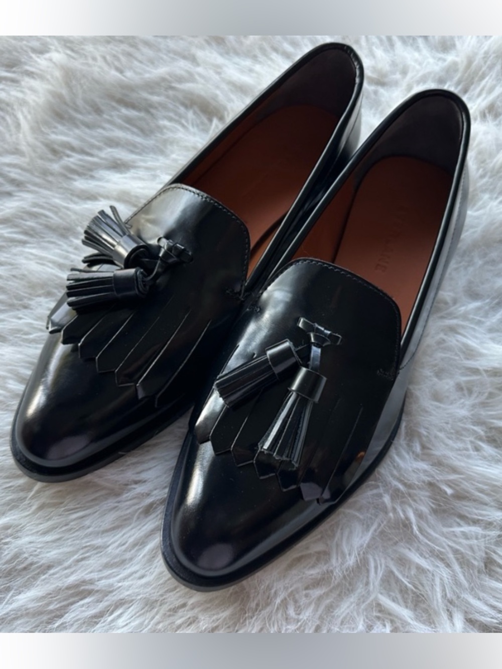 Everlane Black Leather Tassel Kiltie Loafers made in Italy 5.5